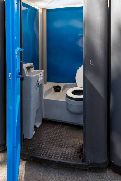 Best Porta potty rental near me  in Cedar Bluff, AL